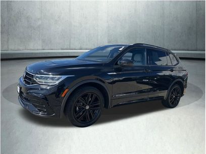 Used 2022 Volkswagen Tiguan SE R-Line