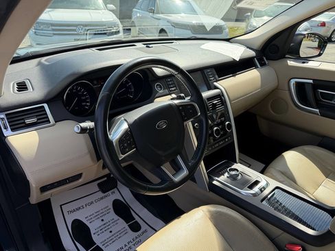 Used 2016 Land Rover Discovery Sport HSE AWD/4WD image 11