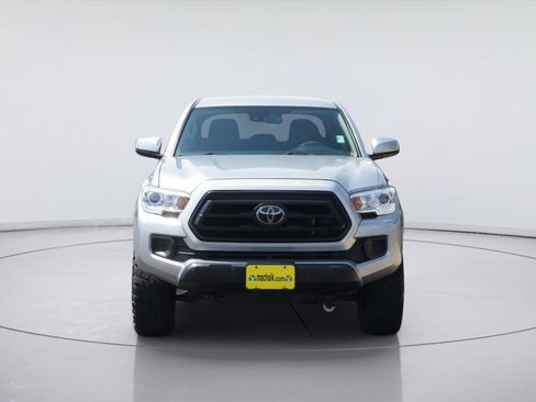 Used 2022 Toyota Tacoma SR AWD/4WD image 3