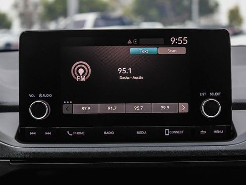 Used 2025 Honda Accord SE image 14