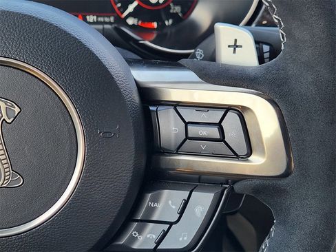 Used 2021 Ford Mustang Shelby GT500 w/ Technology Package image 26