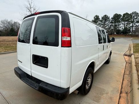 Used 2019 Chevrolet Express 2500 w/ Driver Convenience Package image 10