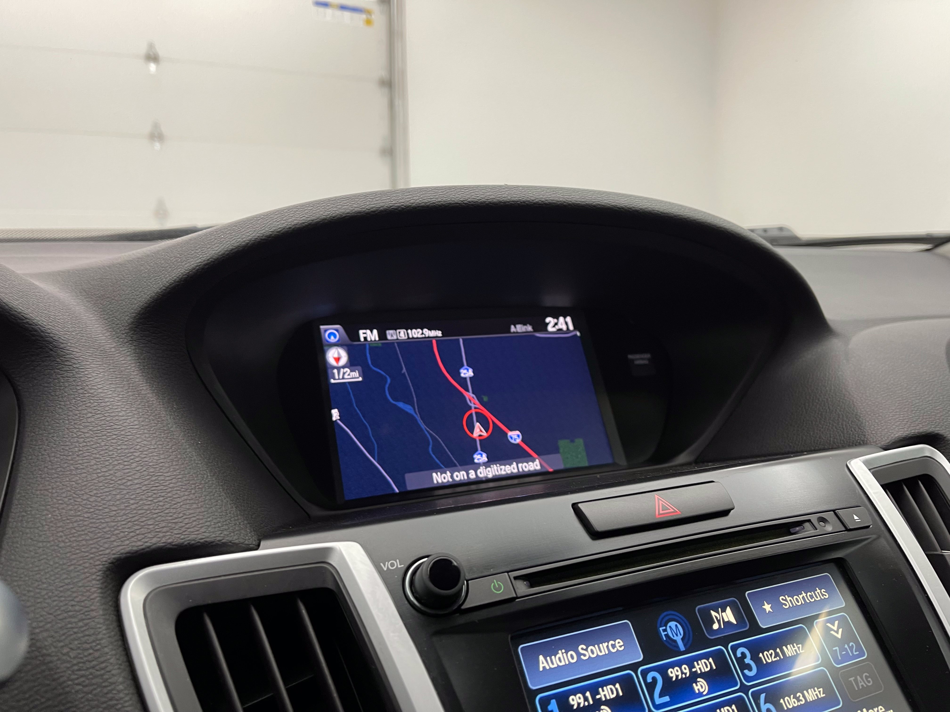 Used 2016 Acura TLX w/ Technology Package FWD image 27