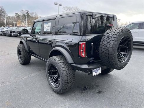 New 2025 Ford Bronco Badlands image 4