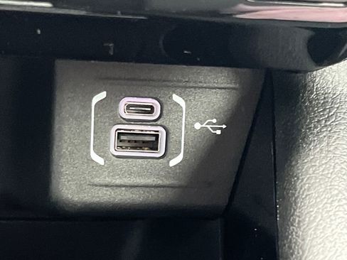 New 2026 Jeep Compass Limited image 11