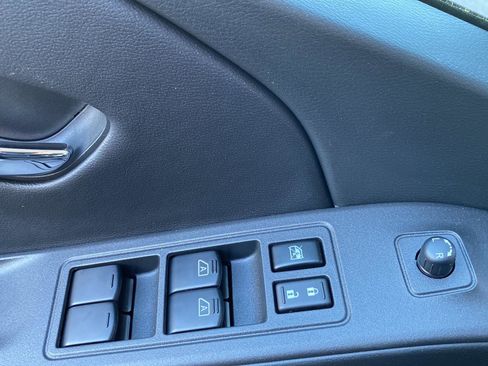 New 2026 Nissan Frontier SV AWD/4WD image 19