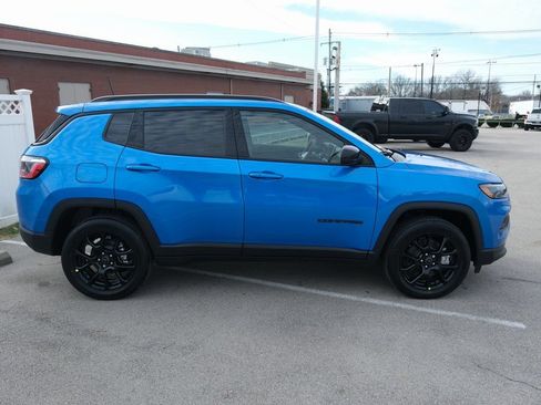 New 2026 Jeep Compass Latitude image 2