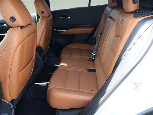 Used 2020 Cadillac XT4 Premium Luxury w/ Enhanced Visibility Package image 11