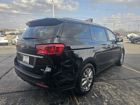 Used 2021 Kia Sedona EX image 5