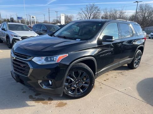 Used 2020 Chevrolet Traverse RS image 3