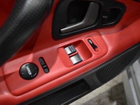 Used 2006 Honda S2000 image 21