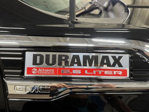 Used 2023 GMC Sierra 3500 Denali image 10