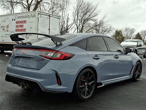 Used 2025 Honda Civic Type R image 9