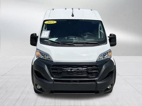 Used 2025 RAM ProMaster 3500 w/ Convenience Group FWD image 2
