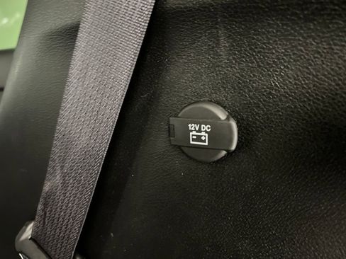 Used 2025 Chrysler Pacifica Select FWD image 42