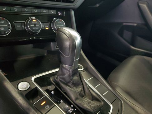 Used 2019 Volkswagen Jetta SE FWD image 30