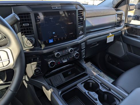 New 2026 Ford F250 Lariat w/ Lariat Ultimate Package image 58