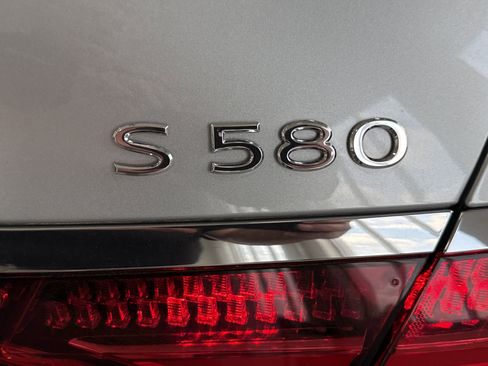 Used 2022 Mercedes-Benz Maybach S 580 4MATIC image 12