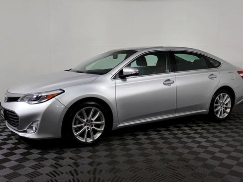 Used 2014 Toyota Avalon Limited FWD image 53