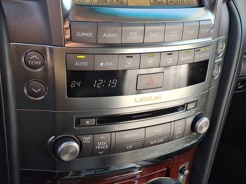 Used 2011 Lexus LX 570 image 15