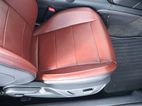 Used 2016 Ford Mustang Premium RWD image 36