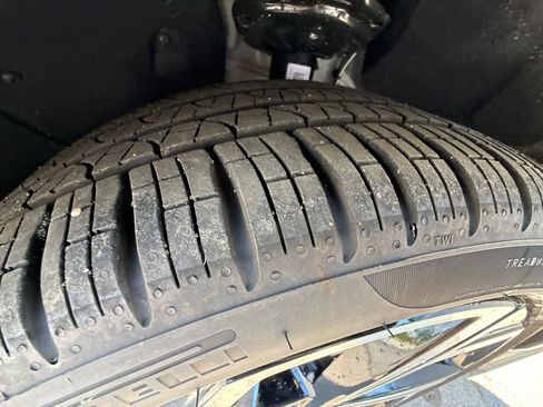 Certified 2025 Volkswagen GTI SE FWD image 29
