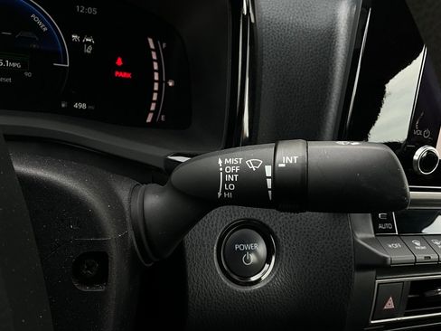 Used 2025 Toyota Camry LE image 35