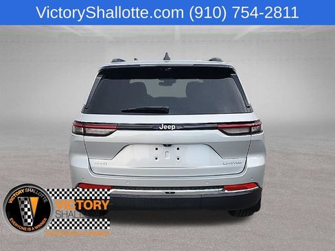 Certified 2025 Jeep Grand Cherokee Limited w/ Luxury Tech Group II AWD/4WD image 24