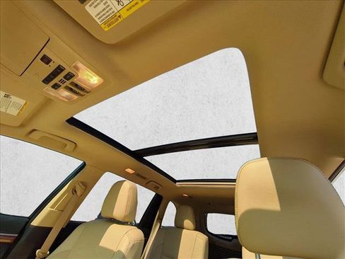 Used 2017 Toyota Highlander Limited Platinum image 13