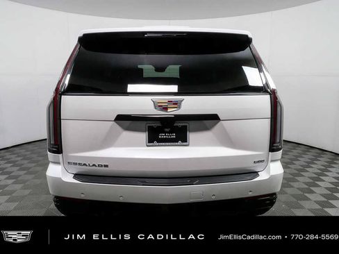 Certified 2025 Cadillac Escalade ESV Sport Platinum AWD/4WD image 33