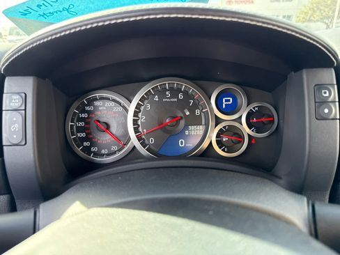 Used 2014 Nissan GT-R Track Edition image 8