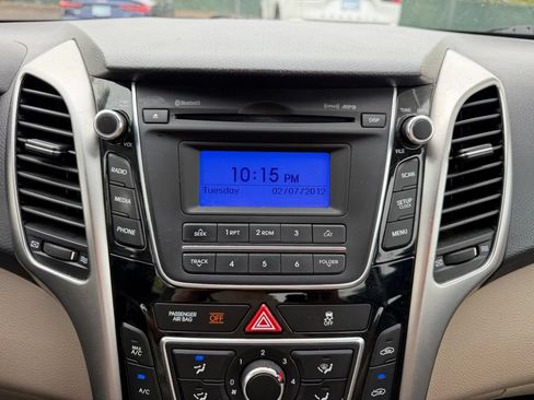 Used 2013 Hyundai Elantra GT FWD image 22