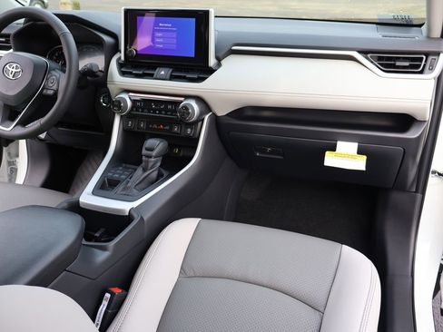 New 2025 Toyota RAV4 XLE w/ Convenience Package image 30