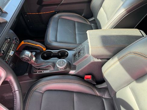 Used 2024 Ford Bronco Badlands AWD/4WD image 11