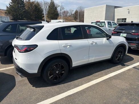 Used 2026 Honda HR-V Sport image 10