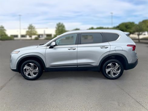Used 2023 Hyundai Santa Fe SEL image 4