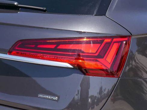 Used 2021 Audi Q5 2.0T Premium Plus w/ Premium Plus Package AWD/4WD image 11