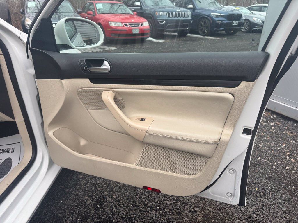 Used 2014 Volkswagen Jetta TDI FWD image 19