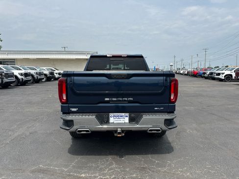 Certified 2021 GMC Sierra 1500 SLT w/ SLT Premium Package AWD/4WD image 4