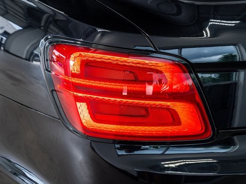 Used 2020 Bentley Flying Spur W12 image 25