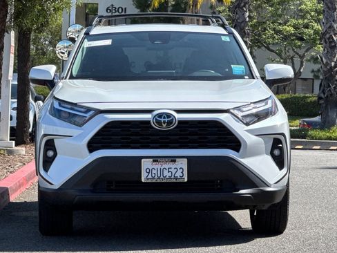 Used 2023 Toyota RAV4 XLE Premium FWD image 5