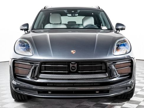 New 2026 Porsche Macan GTS AWD/4WD image 7