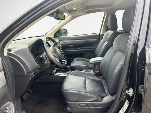 Used 2020 Mitsubishi Outlander GT AWD/4WD image 12