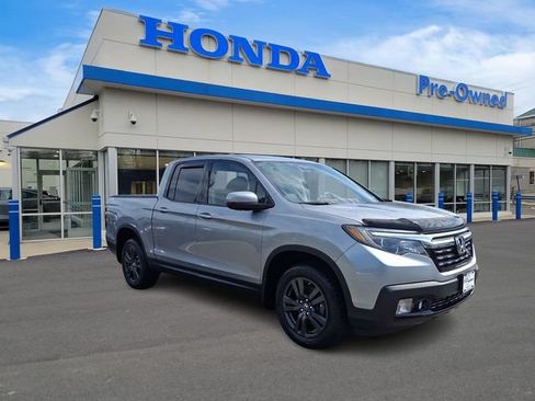 Used 2018 Honda Ridgeline Sport image 3