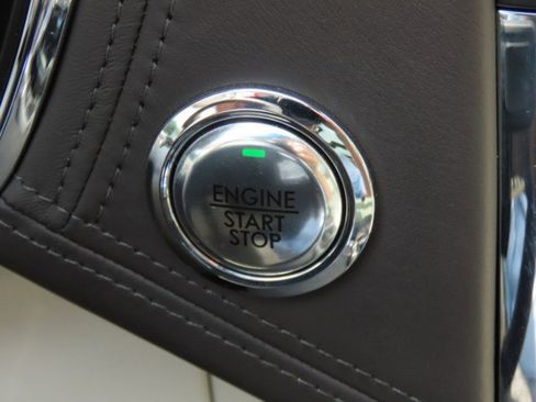 Used 2019 Lincoln Continental Black Label w/ Rear Seat Package image 28