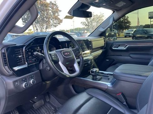 Used 2024 GMC Sierra 1500 SLT w/ SLT Premium Plus Package AWD/4WD image 6
