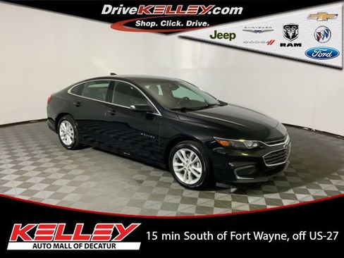 Used 2017 Chevrolet Malibu LT image 1