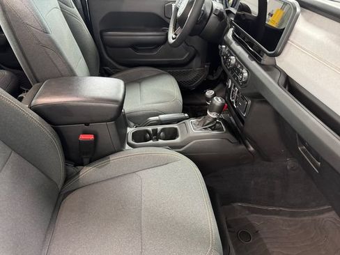 Used 2024 Jeep Wrangler Unlimited Sport AWD/4WD image 4