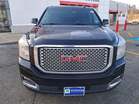 Used 2017 GMC Yukon Denali image 9