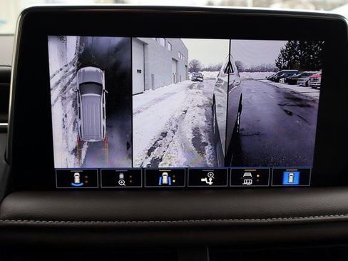 Used 2021 Chevrolet Tahoe LT w/ Luxury Package image 27